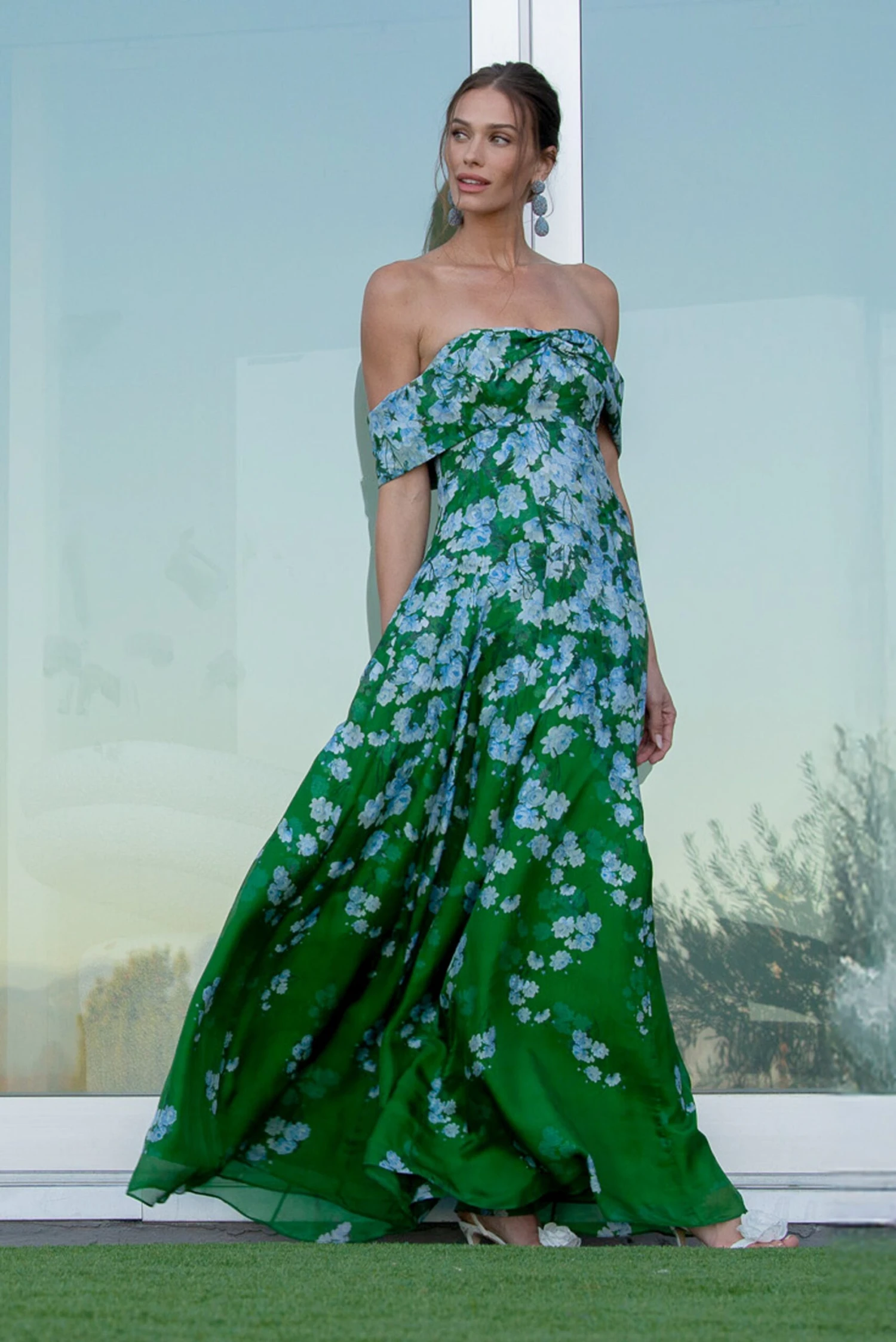 KENNEDY GOWN - KELLY GREEN DEGRADE FLORALS 1 KENNEDY GOWN - KELLY GREEN DEGRADE FLORALS