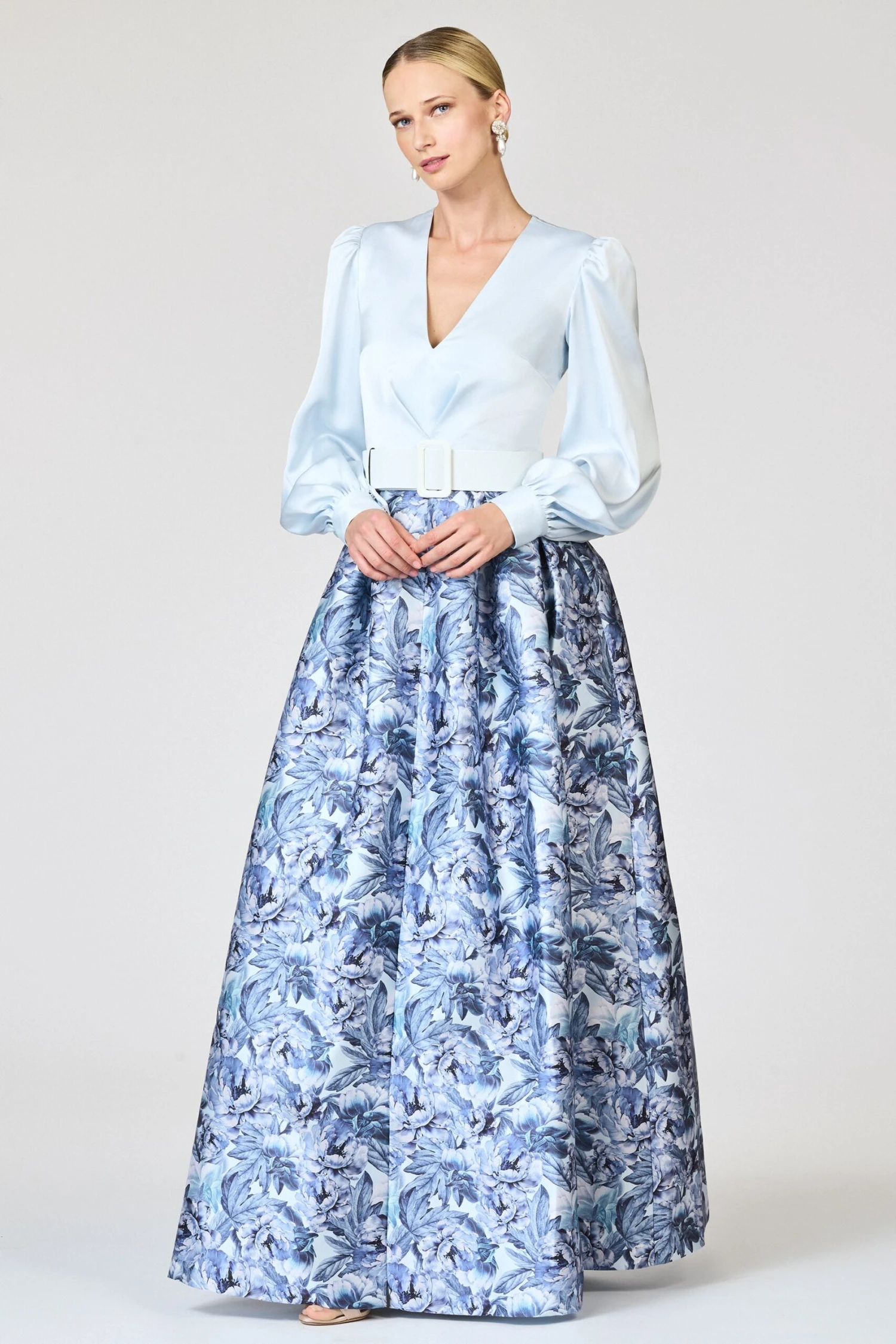 ZOE GOWN - CELESTIAL BLUE/FROZEN FLORA 4 ZOE GOWN - CELESTIAL BLUE/FROZEN FLORA - Image 4