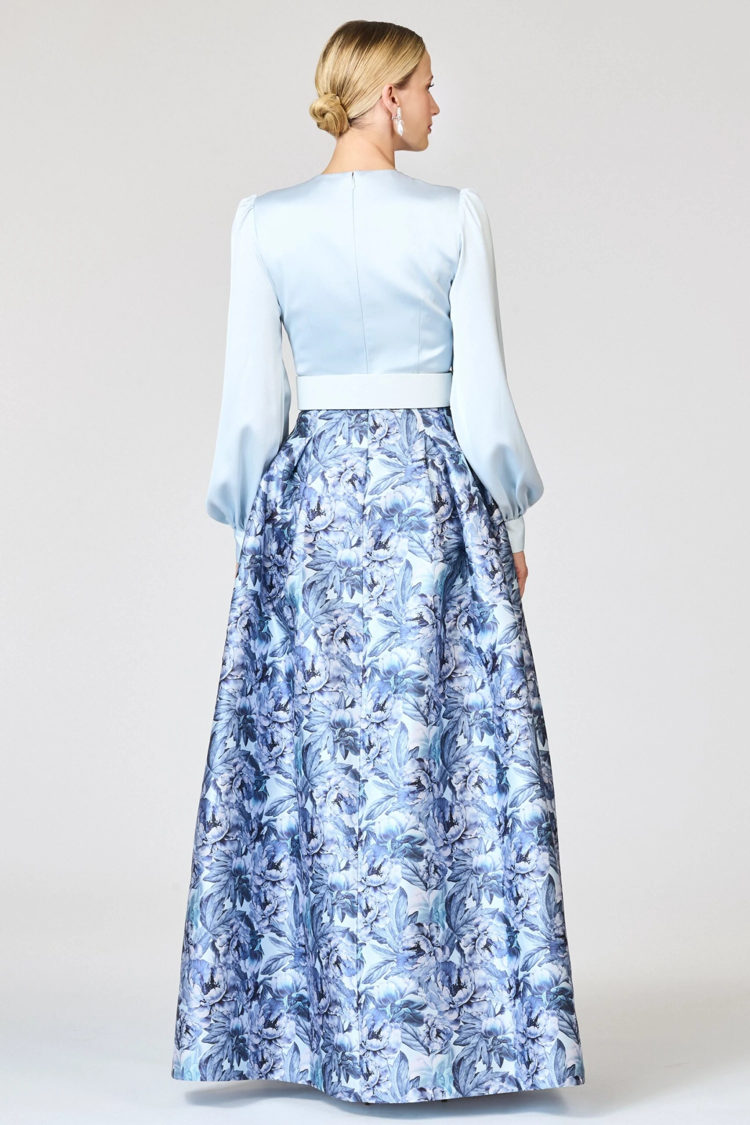 ZOE GOWN - CELESTIAL BLUE/FROZEN FLORA 7 ZOE GOWN - CELESTIAL BLUE/FROZEN FLORA - Image 7