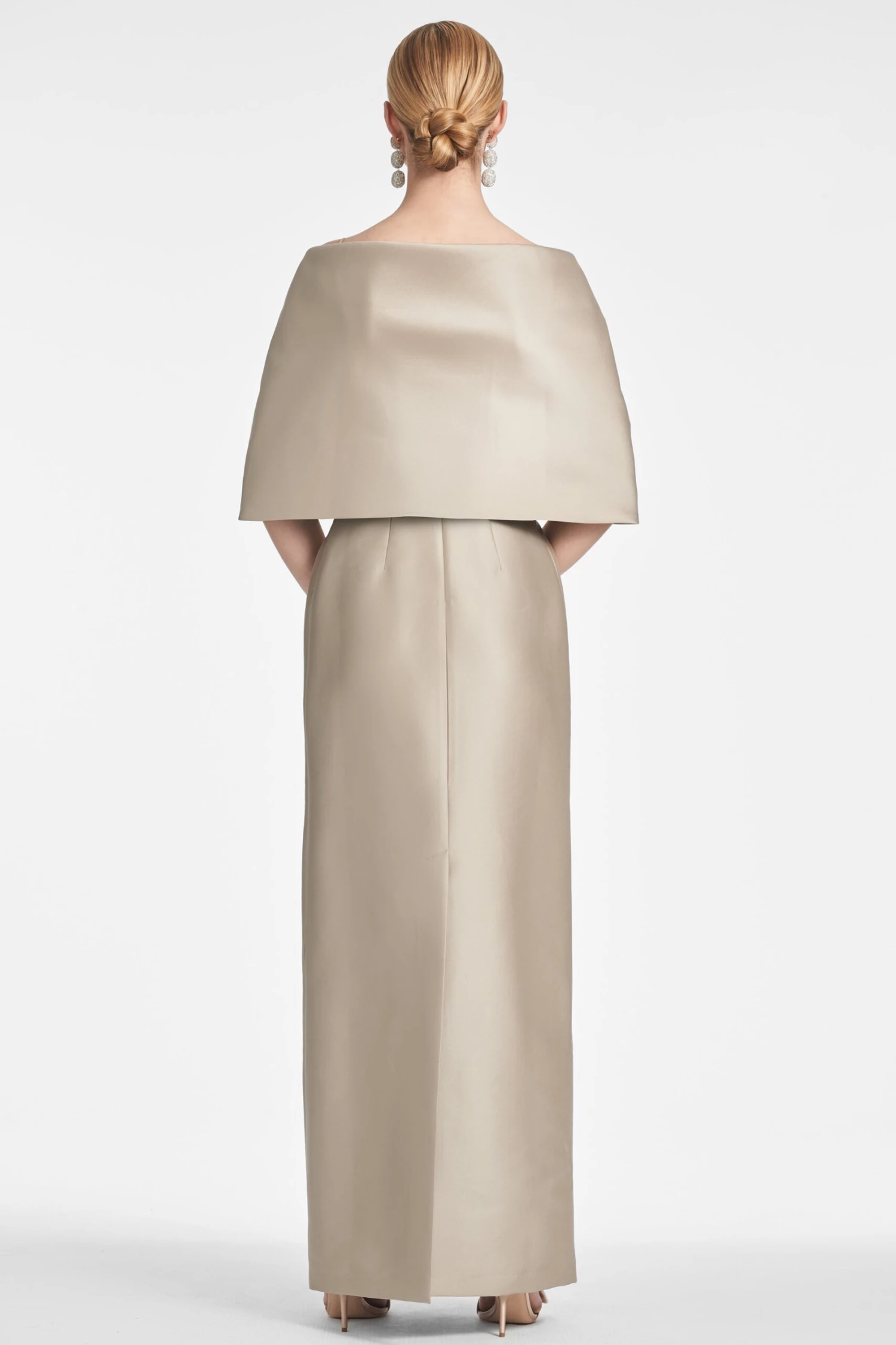 The Hug Shawl - Pewter 3 The Hug Shawl - Pewter - Image 3