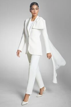 Viveca Blazer - Ivory -SACHIN & BABI Clothes VivecaBlazer Ivory Front8 b73b47f5 0818 459d 96d7 078acfedd92d