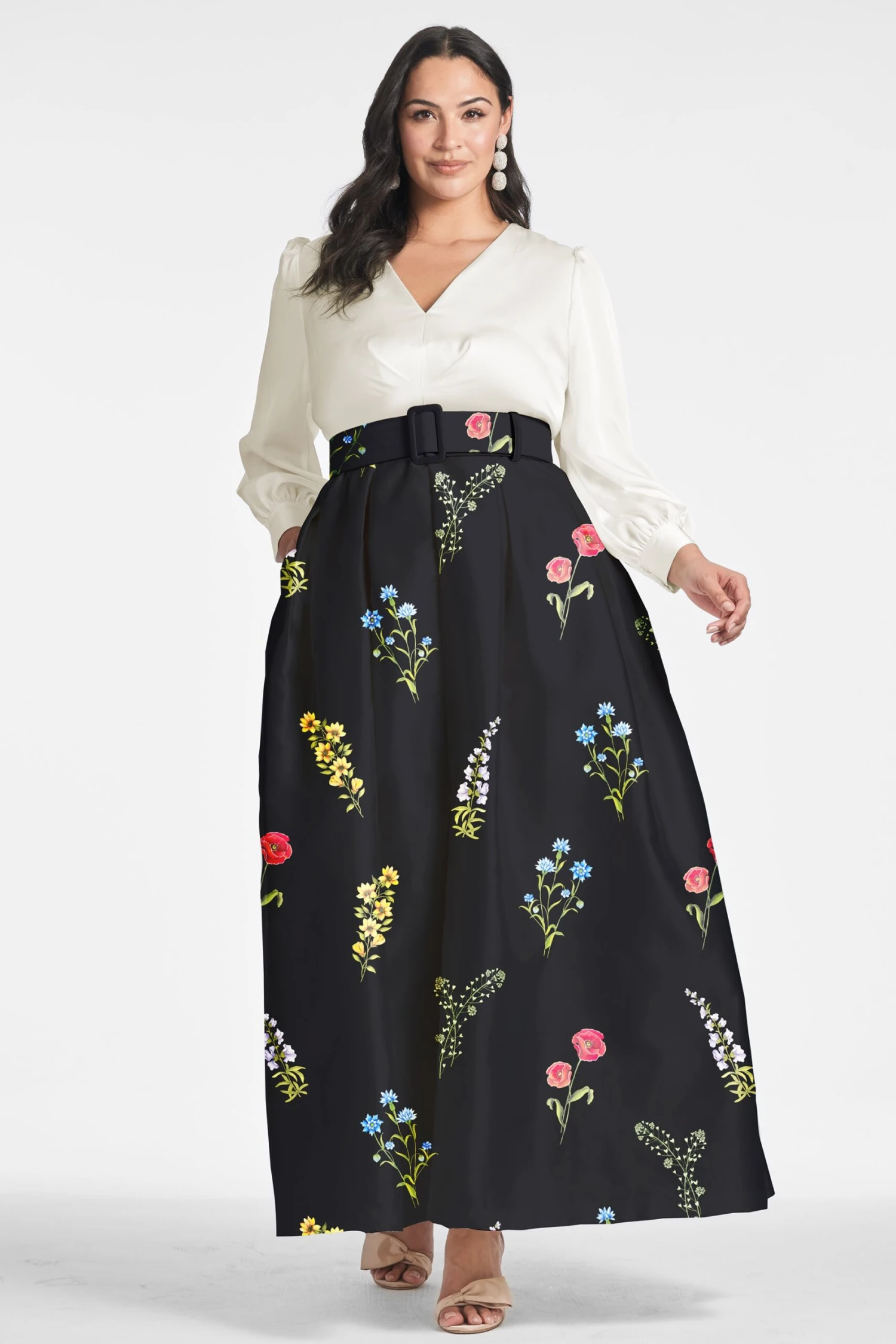 Zoe Gown - Off White/Noir Bouquet 5 Zoe Gown - Off White/Noir Bouquet - Image 5